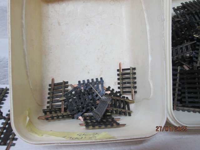 HO SCALE - FLEISCHMANN - LARGE AMOUNT OF TRACK X107 PIECES