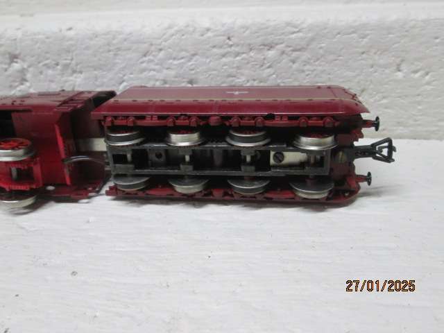 HO SCALE - FLEISCHMANN - 4-6-2 RED STEAM LOCOMOTIVE - BOXED