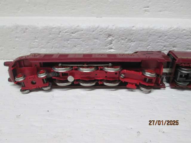 HO SCALE - FLEISCHMANN - 4-6-2 RED STEAM LOCOMOTIVE - BOXED