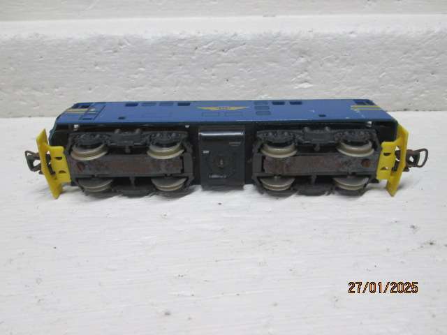 HO SCALE - LIMA - SAR -BLUE 5E ELECTRIC DUMMY LOCOMOTIVE
