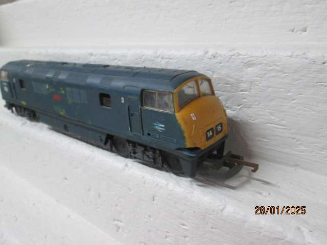 OO SCALE - LIMA - BRISTISH DIESEL LOCOMOTIVE