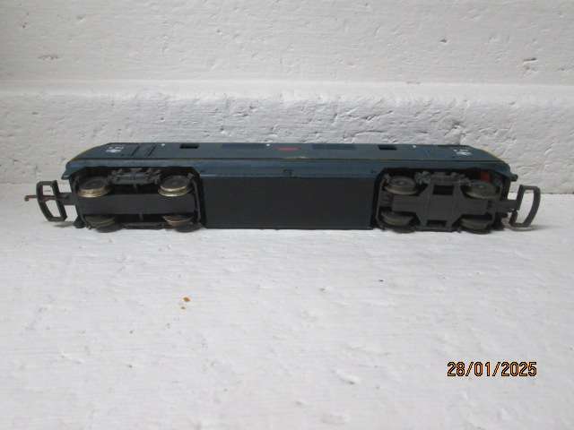 OO SCALE - LIMA - BRISTISH DIESEL LOCOMOTIVE