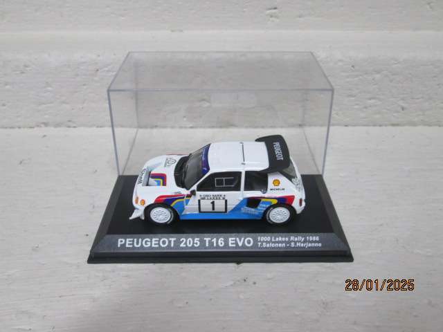 DIE CAST 1:43 SCALE - RALLY CAR -  PEUGEOT 205 T16