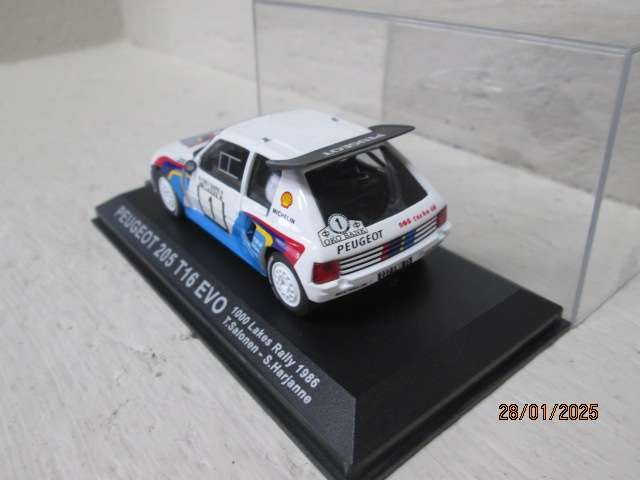 DIE CAST 1:43 SCALE - RALLY CAR -  PEUGEOT 205 T16