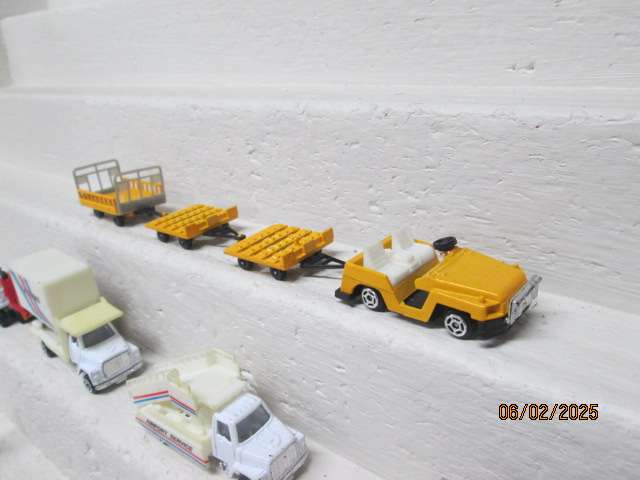 HO SCALE - ENTRY LEVEL AIRPORT SET