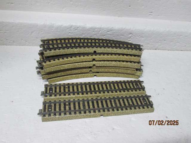 HO SCALE - MARKLIN TRACK