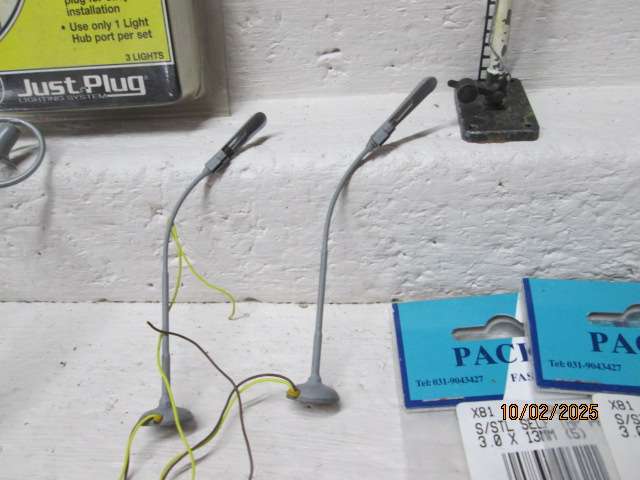 HO SCALE - VARIOUS STREET LAMPS ETC ETC