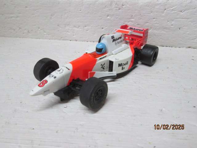 SLOT CAR - 1:32 SCALE - HORNBY - F1 McCLAREN