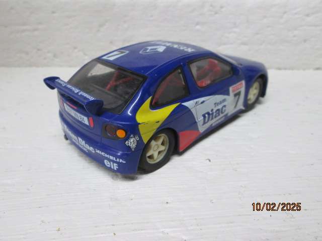 SLOT CAR - 1:32 SCALE - HORNBY - RENAULT RALLY CAR