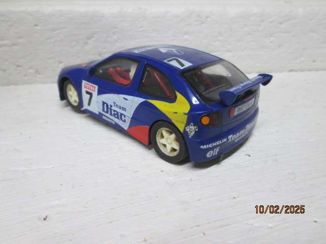 SLOT CAR - 1:32 SCALE - HORNBY - RENAULT RALLY CAR