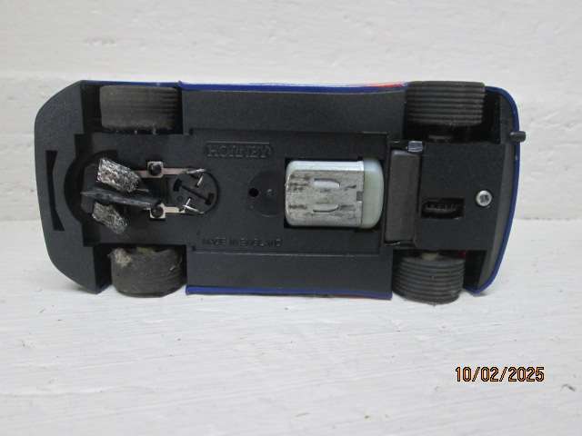 SLOT CAR - 1:32 SCALE - HORNBY - RENAULT RALLY CAR