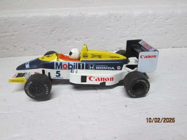SLOT CAR - 1:32 SCALE - SCALEXTRIC HONDA F1