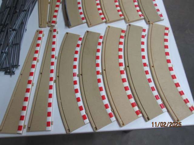 SLOT CARS - 1:32 SCALE - HORNBY - OUTER CURVINGS