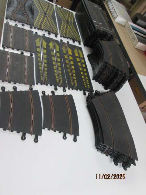 SLOT CARS - 1:32 SCALE - HORNBY / SCX TRACK - LARGE AMOUNT
