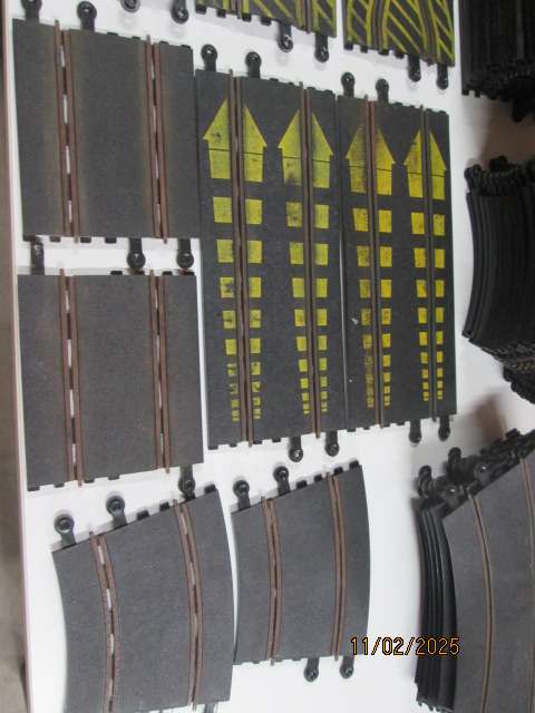 SLOT CARS - 1:32 SCALE - HORNBY / SCX TRACK - LARGE AMOUNT
