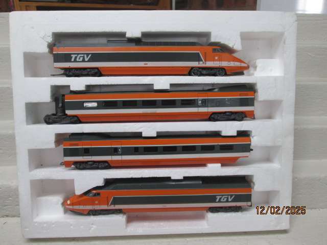 HO SCALE - LIMA - TGV TRAIN SET - BOXED