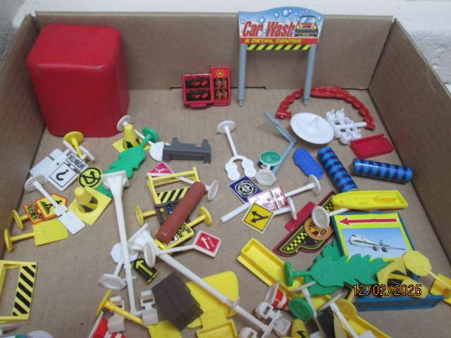 HO / OO SCALE - ENTRY LEVEL BUILDINGS & EQUIPMENT