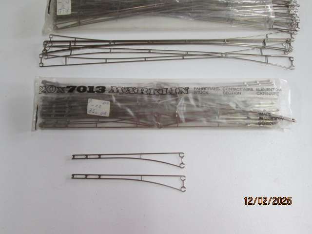 HO SCALE - MARKLIN - OVERHEAD X78 PIECES