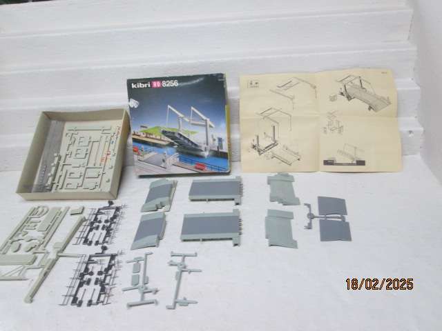 HO SCALE - KIBRI - SWIVVEL BRIDGE KIT - BOXED