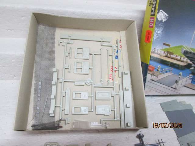 HO SCALE - KIBRI - SWIVVEL BRIDGE KIT - BOXED