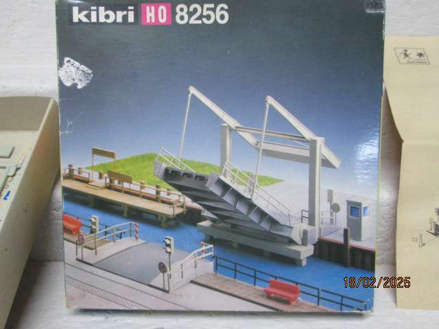 HO SCALE - KIBRI - SWIVVEL BRIDGE KIT - BOXED