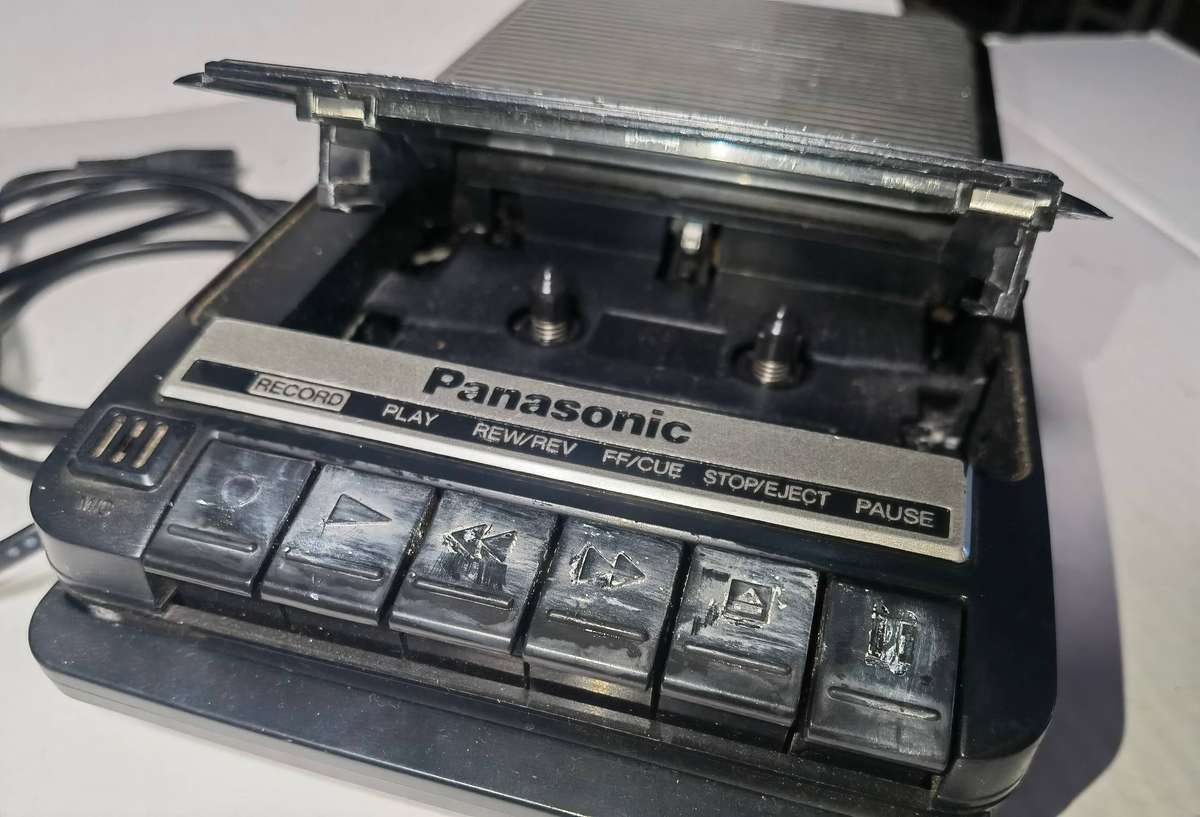 Panasonic tape player