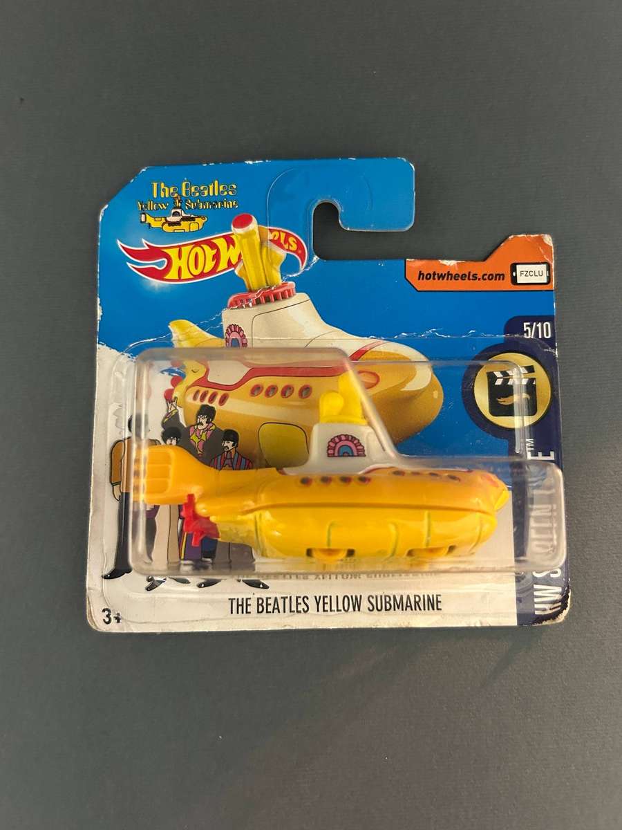 Hot Wheels Beatles yellow submarine 2017
