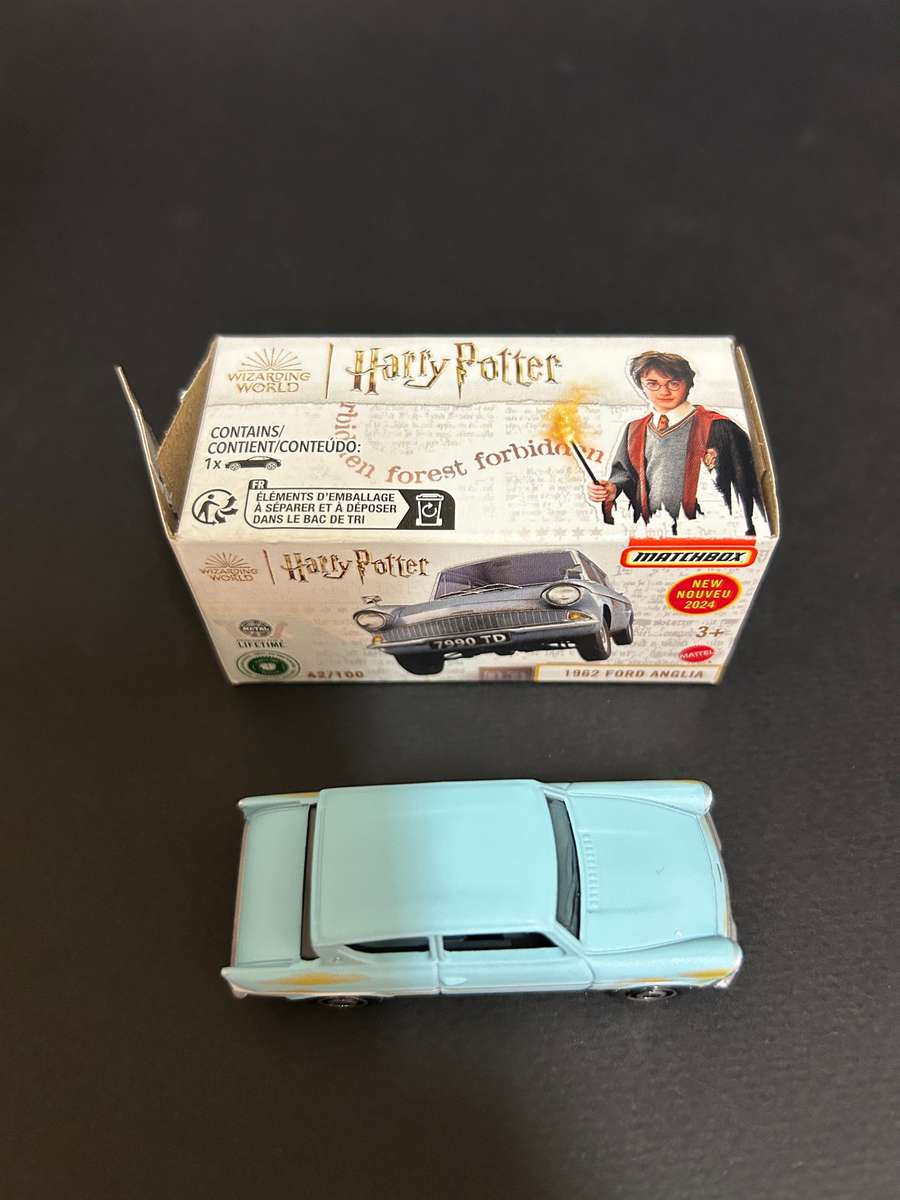 Harry Potter matchbox Ford Anglia