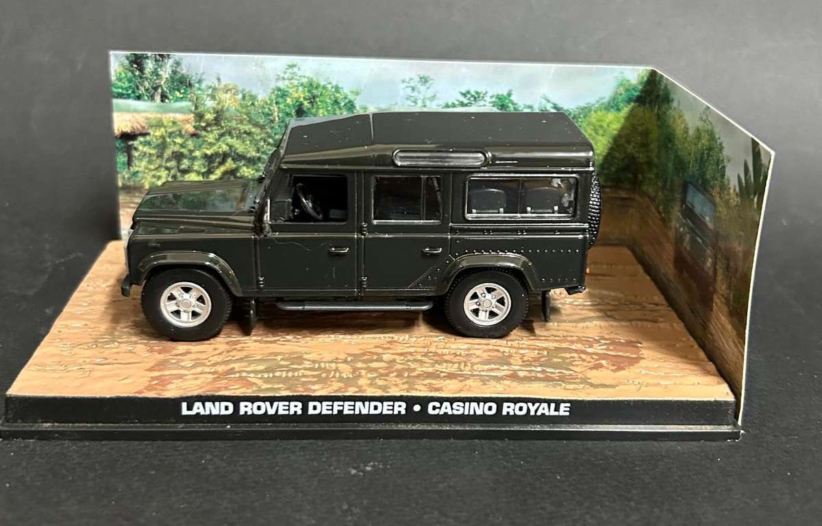 Landrover Defender James Bond Casino Royale