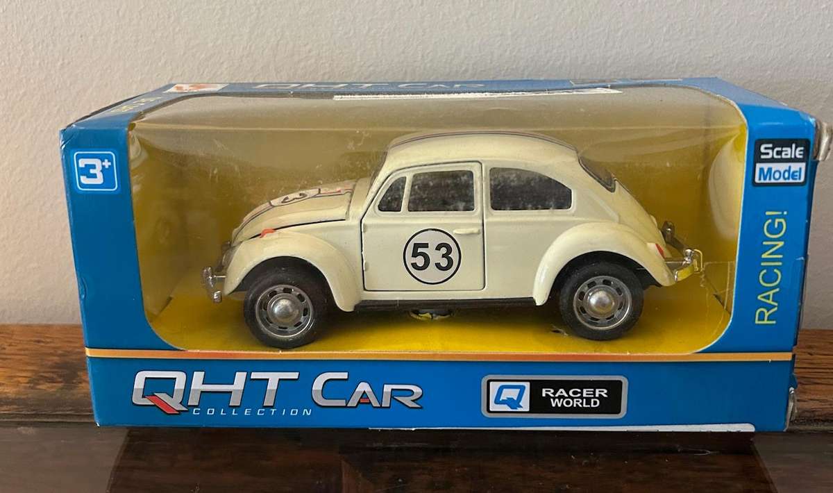 VW Beetle 1-43