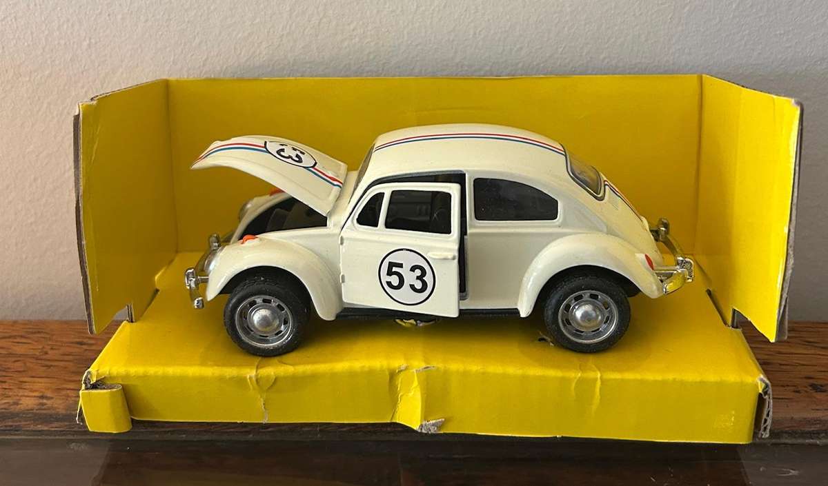VW Beetle 1-43