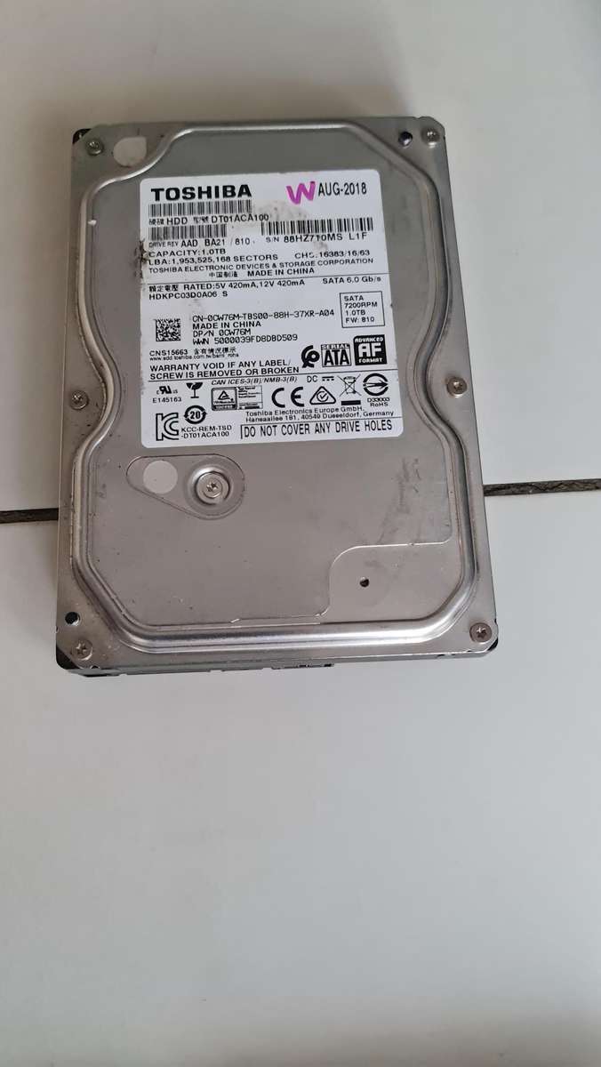 HARD DRIVES - 1TB - 3.5 INCH - 100% HEALTH - BID IS PER DRIVE - SEAGATE AND TOSHIBA
