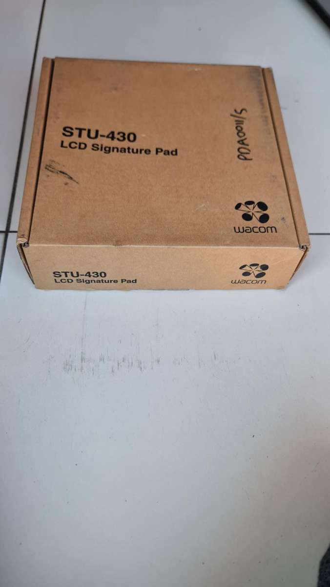 Wacom STU-430 Signature Pad, 4.5 inch Monochrome Reflective LCD, Battery-Free Pen Included