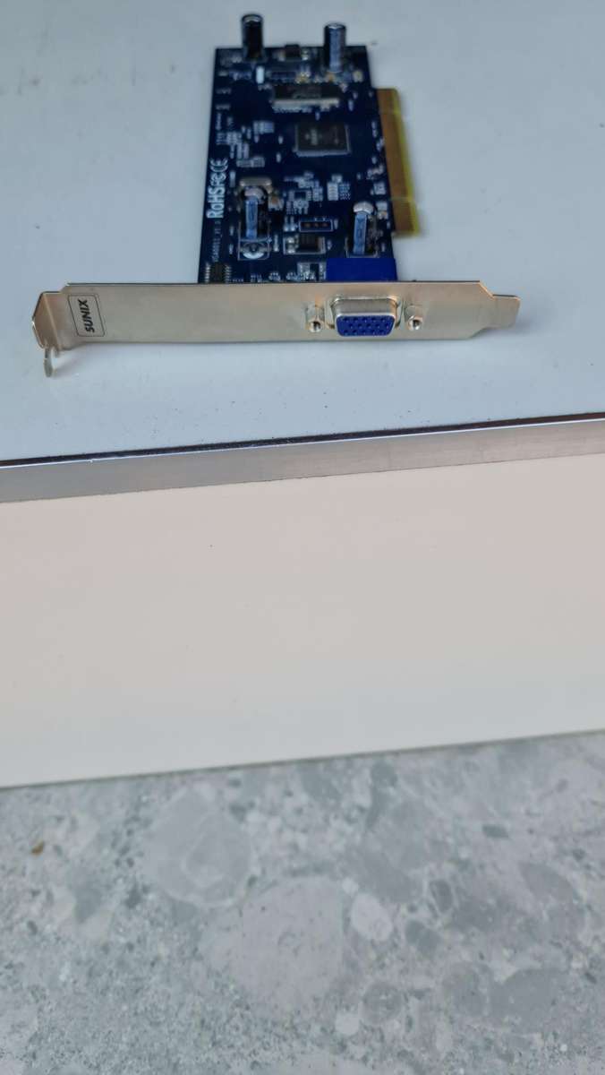 GRAPHICS CARD - AS PER PICTURE - FULL WORKING CONDITION