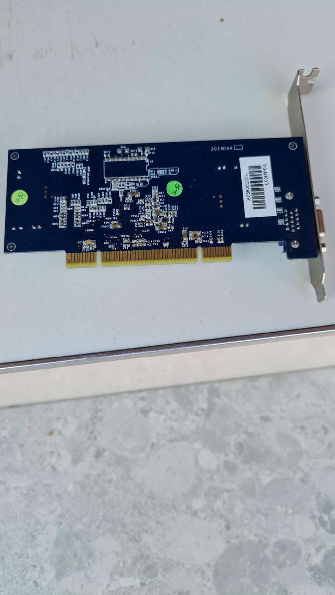 GRAPHICS CARD - AS PER PICTURE - FULL WORKING CONDITION