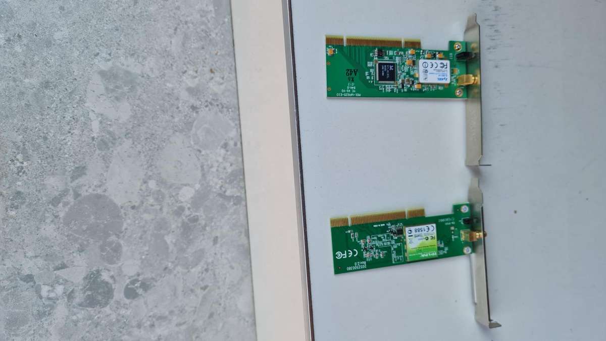 WIFI - WIRELESS CARDS - 2 X WIRELESS CARDS - AS PER PICS - BID IS FOR BOTH TOGETHER