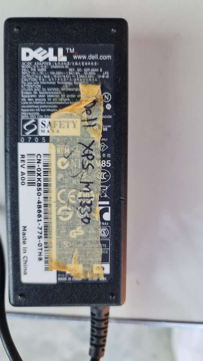 ORIGINAL DELL CHARGER - AS PER PIC - 19.5V - 3.5A - FULL WORKING CONDITION