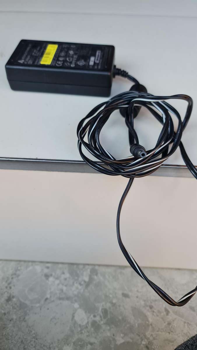 DELTA CHARGER - AS PER PIC - 24V - 150mA - FULL WORKING CONDITION