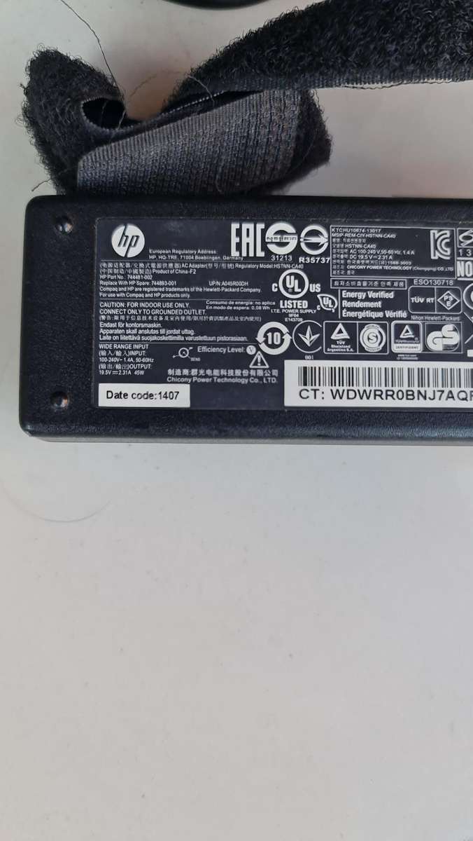 ORIGINAL HP CHARGER - AS PER PIC - 19.5V - 2.31A - 45W - FULL WORKING CONDITION
