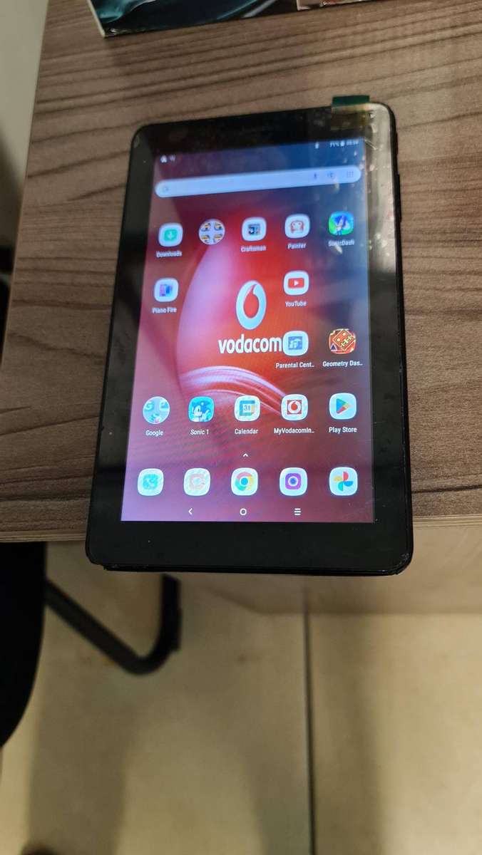 ALCATEL TABLET - 1GB MEMORY - 16GB STORTAGE - 7 INCH - TABLET ONLY - SCREEN CHANGED - FULLY WORKING