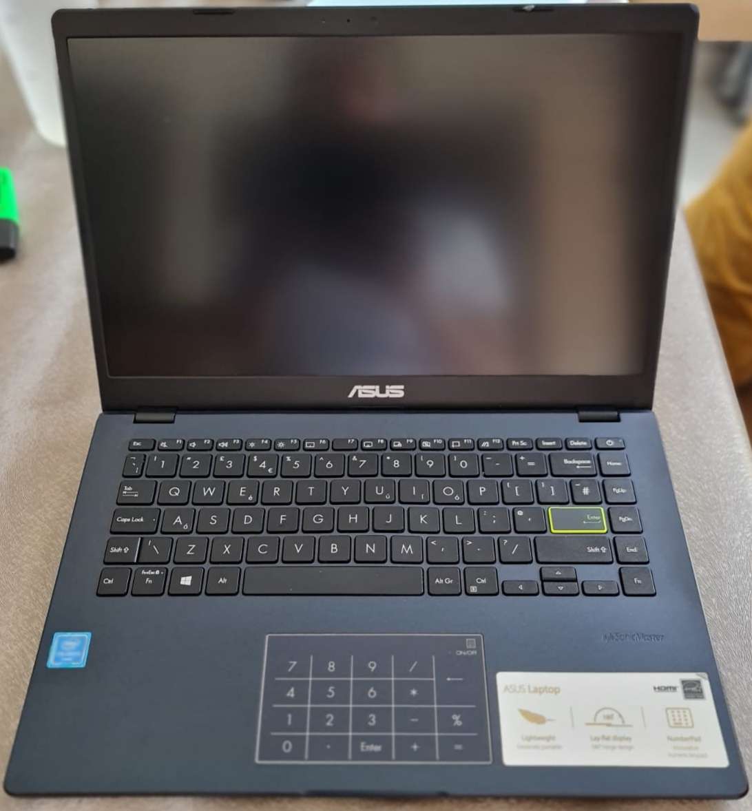 ASUS 410M LAPTOP - CELERON N4020 - 4GB - 256GB - 14 INCH SCREEN - HDMI - CHARGER