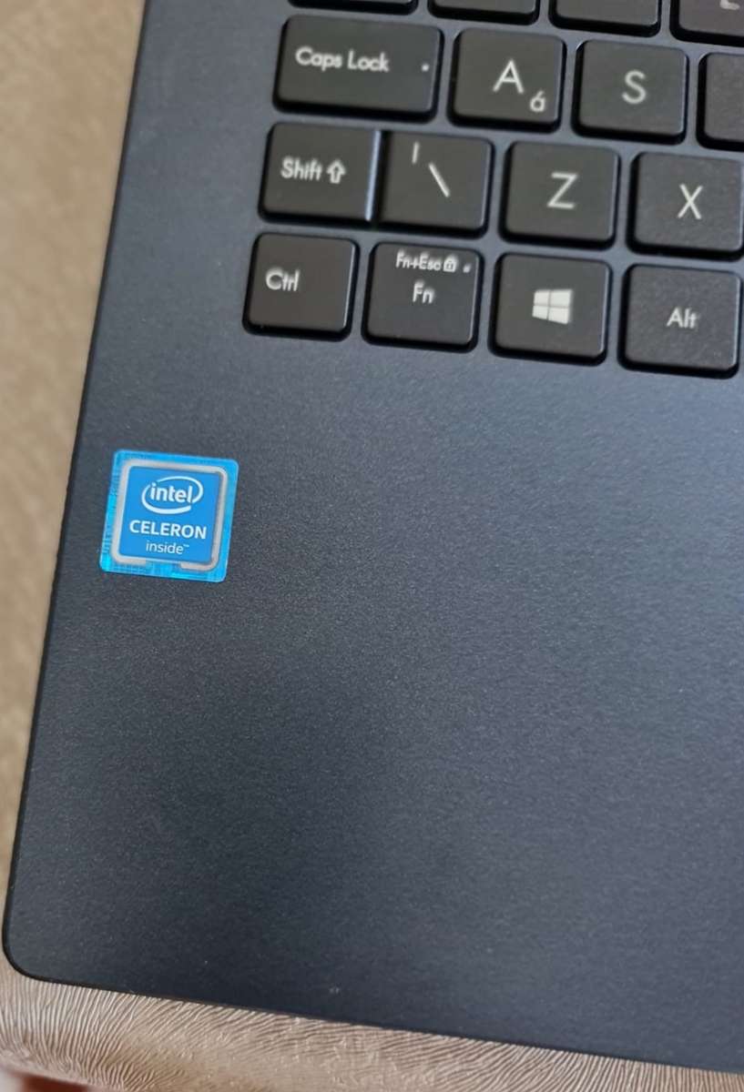 ASUS 410M LAPTOP - CELERON N4020 - 4GB - 256GB - 14 INCH SCREEN - HDMI - CHARGER