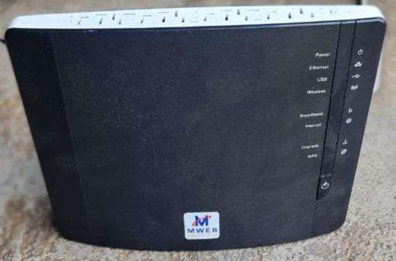 MWEB WIFI ROUTER  - WITH POWER CABLE - FULL WORKING CONDITION