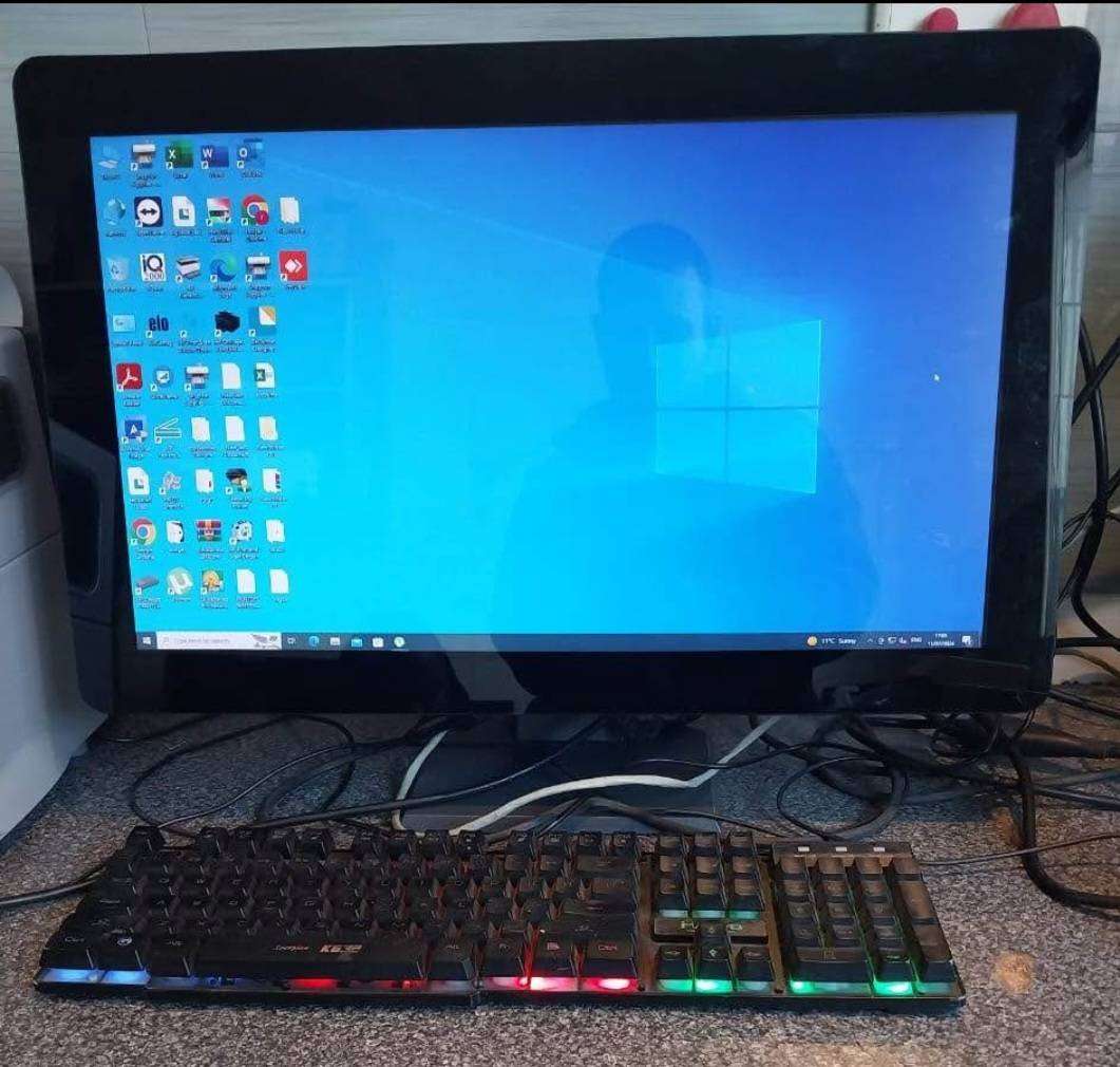 ELO TOUCHSCREEN MONITORS - 22 INCH - FULL WORKING CONDITION - EXCELLENT CONDITION - BIG BARGAINS