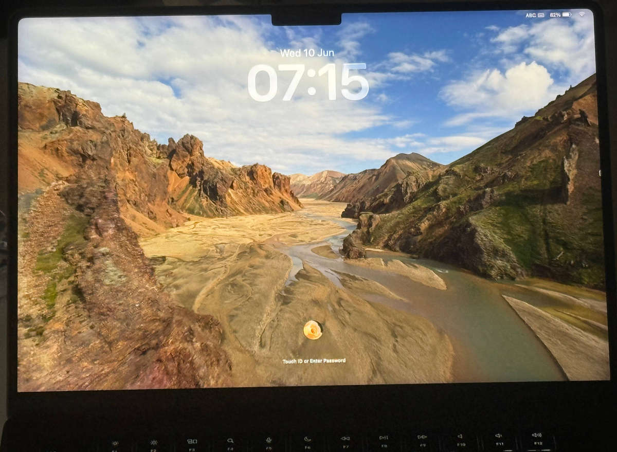 Apple MacBook Pro 14 Inch | M3 Pro | 18GB RAM | 512GB SSD | 11 Cores