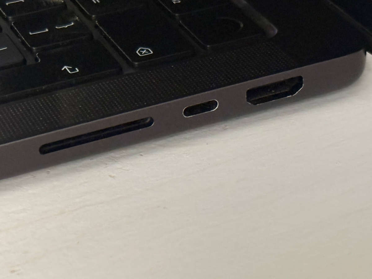 Apple MacBook Pro 14 Inch | M3 Pro | 18GB RAM | 512GB SSD | 11 Cores
