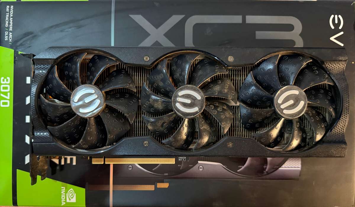EVGA GeForce RTX 3070 XC3 Ultra Gaming 08G-P5-3755-KR 8GB GDDR6 256-bit PCI-E 4.0