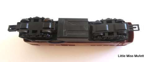 3 LIMA locomotives for parts or repair. One Is electrical and 2 Battery operated.