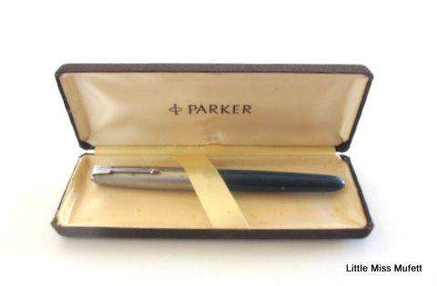 A Mont Blanc Meisterstuck 72 fountain pen with a gold nib---Unboxed