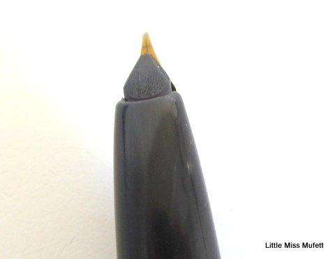 A Mont Blanc Meisterstuck 72 fountain pen with a gold nib---Unboxed